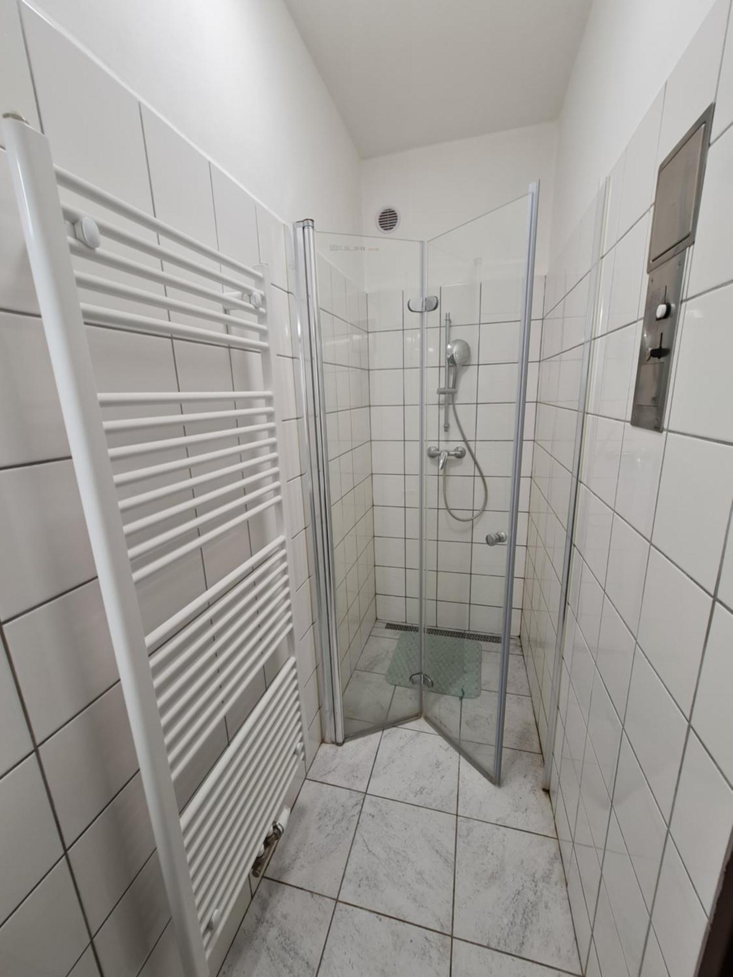 Nika Beds Hotel Pardubice Buitenkant foto